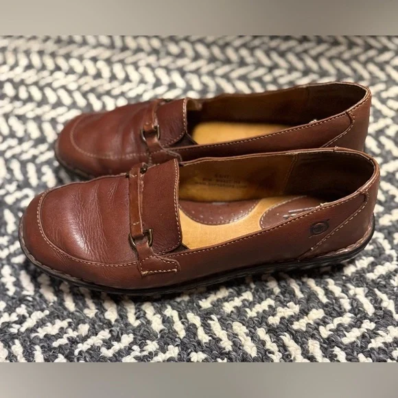 BORN Leather Slip On Loafer in Chestnut Brown Size 9.5 - Picture 4 of 8